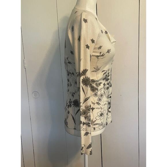 Vila Milano Women's Size Small Button-Up Cardigan Cream w/ Floral Pattern - Picture 3 of 6